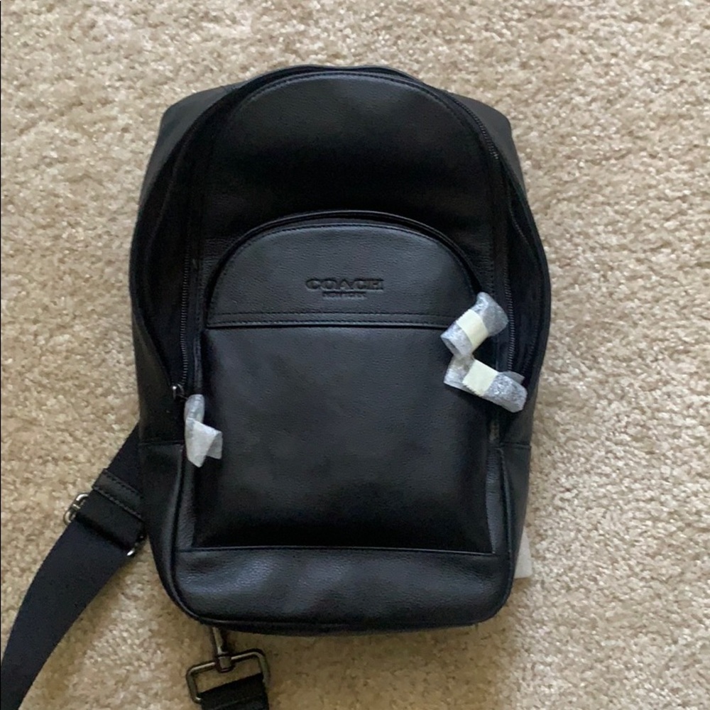 Coach Black Leather Shoulder/Crossbody bag